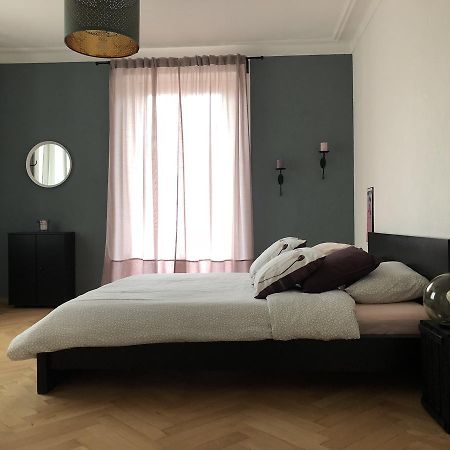 לה לוקלה Appartement Douces Heures Avec Parking Couvert Prive מראה חיצוני תמונה