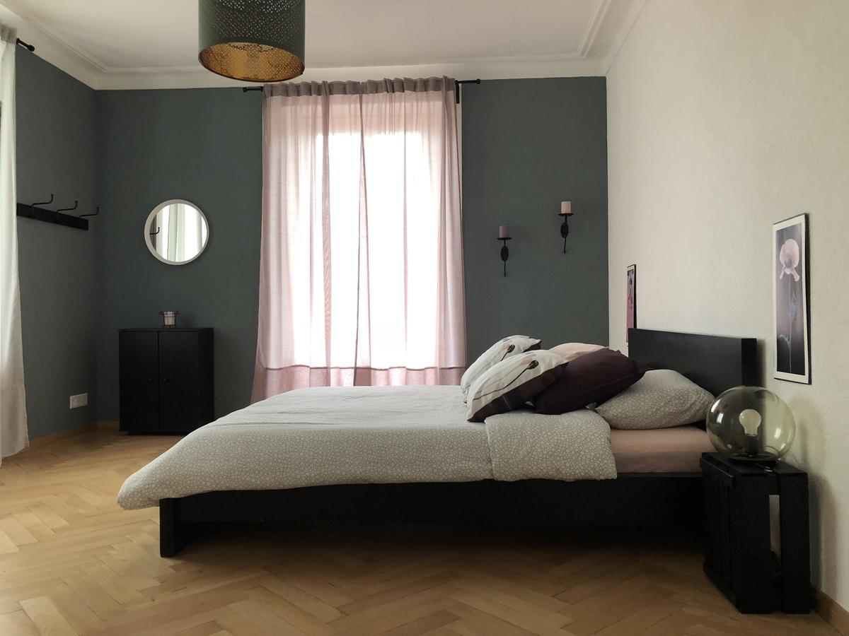 לה לוקלה Appartement Douces Heures Avec Parking Couvert Prive מראה חיצוני תמונה